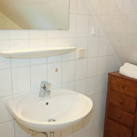 Wg Bernstein - Reetdachhaus - Ruhe Und Seeblick Apartamento Sellin (Rugen)