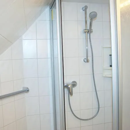 Apartamento Wg Bernstein - Reetdachhaus - Ruhe Und Seeblick