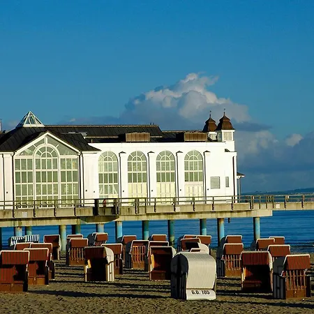 Wg Bernstein - Reetdachhaus - Ruhe Und Seeblick Sellin (Rugen)