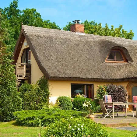 Wg Bernstein - Reetdachhaus - Ruhe Und Seeblick Апартаменты