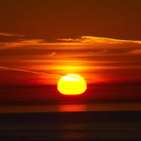 Wg Bernstein - Reetdachhaus - Ruhe Und Seeblick * Зеллин