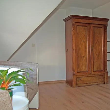 Apartmán Wg Bernstein - Reetdachhaus - Ruhe Und Seeblick Sellin (Rugen)