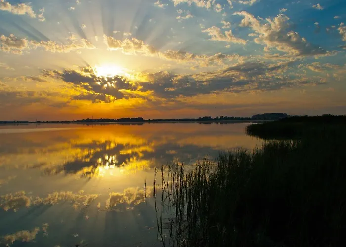 Wg Bernstein - Reetdachhaus - Ruhe Und Seeblick *